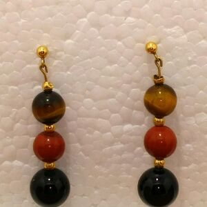 14kt. Onyx, tiger eye and red Jasper earrings